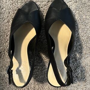 Vince Camuto Elegant Black Slingback Sandals